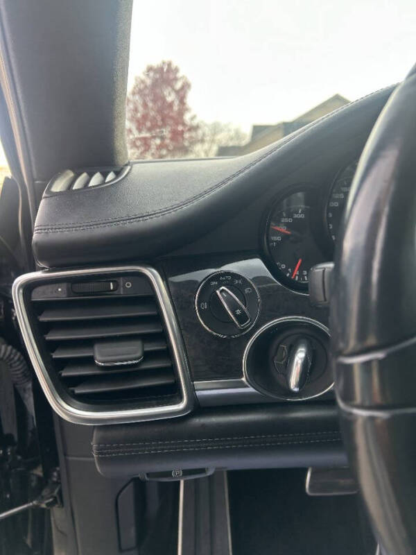 2015 Porsche Panamera Turbo