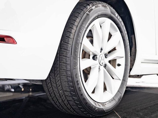 2017 Volkswagen Beetle Convertible 1.8T S