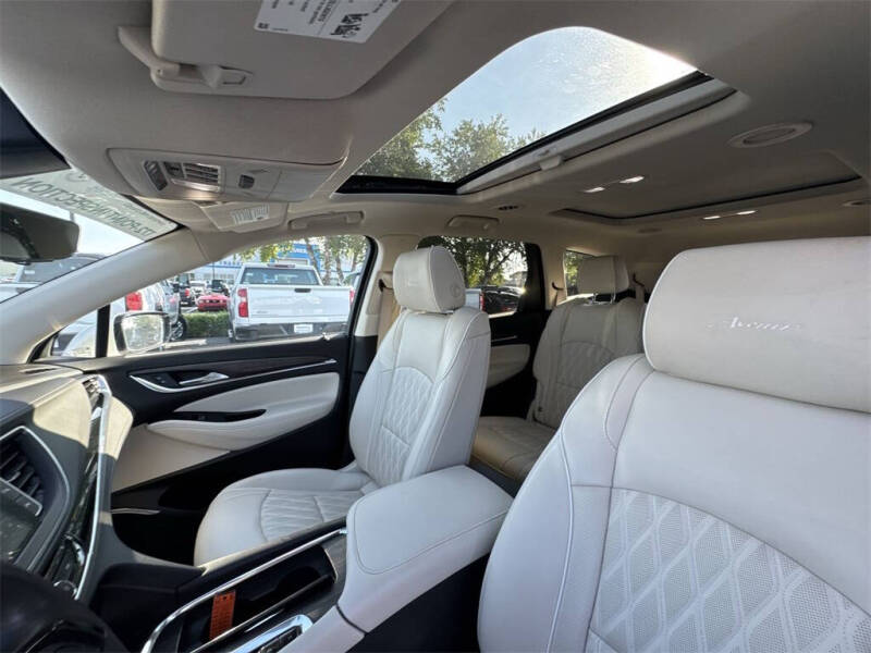 2022 Buick Enclave Avenir