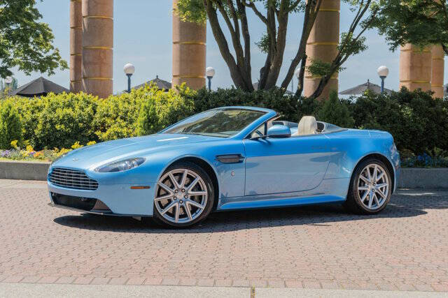 2012 Aston Martin V8 Vantage 29
