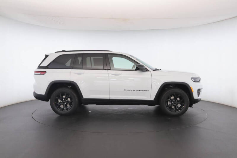 2025 Jeep Grand Cherokee Altitude X