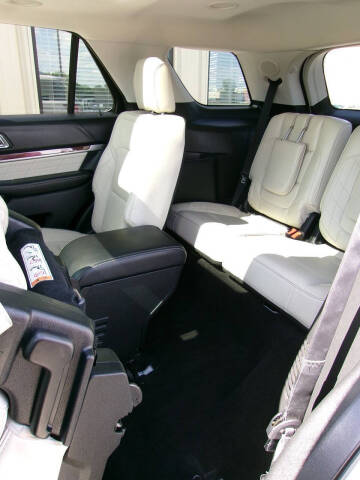 2019 Ford Explorer Platinum