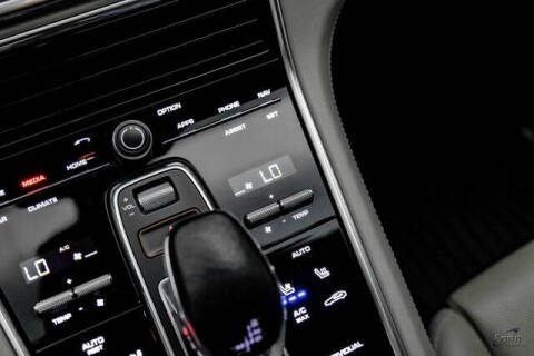 2018 Porsche Panamera Turbo Sport Turismo