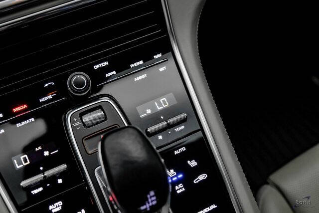 2018 Porsche Panamera Turbo Sport Turismo