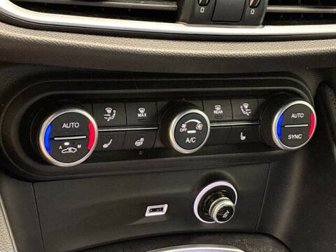 2022 Alfa Romeo Stelvio Sprint