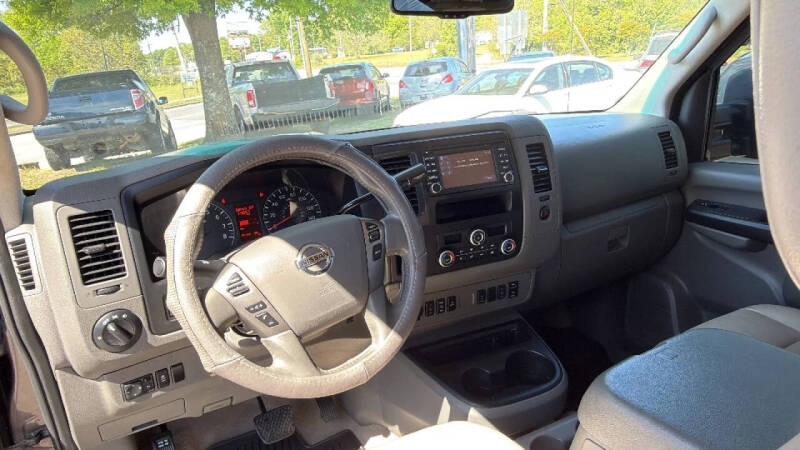 2017 Nissan NV