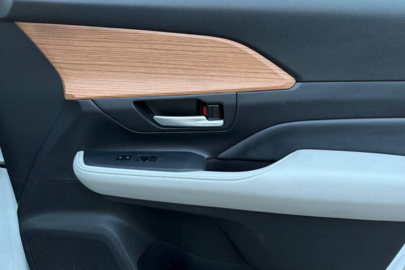 2024 Toyota Grand Highlander Hybrid Limited