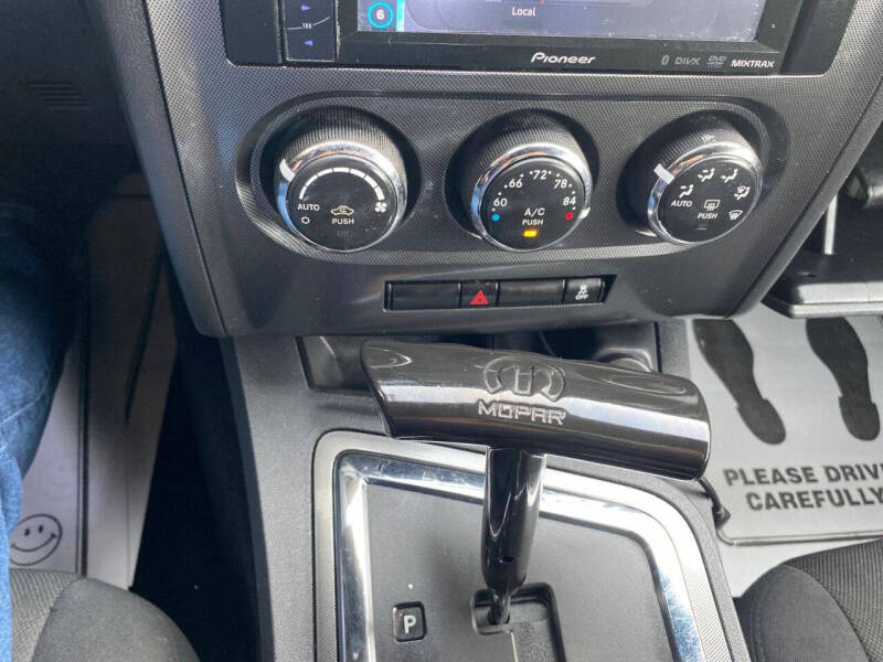 2012 Dodge Challenger SXT