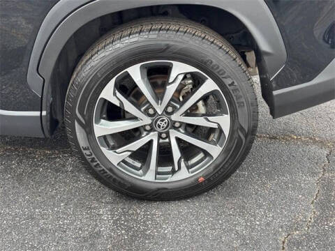 2024 Toyota Corolla Cross XLE