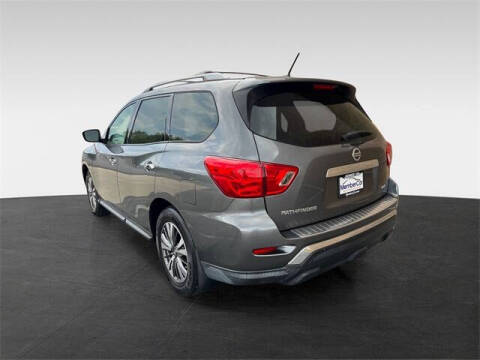 2017 Nissan Pathfinder S