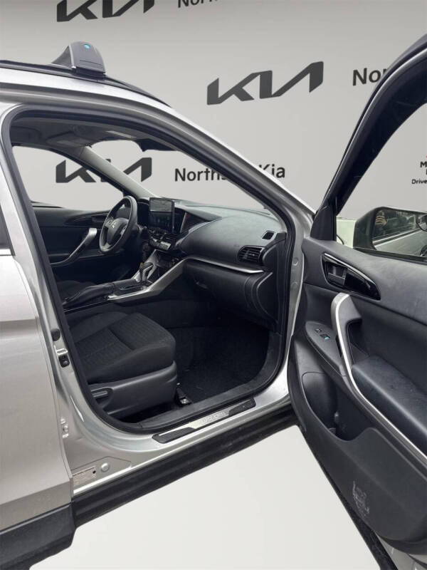 2022 Mitsubishi Eclipse Cross ES
