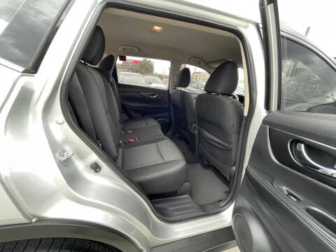 2017 Nissan Rogue S