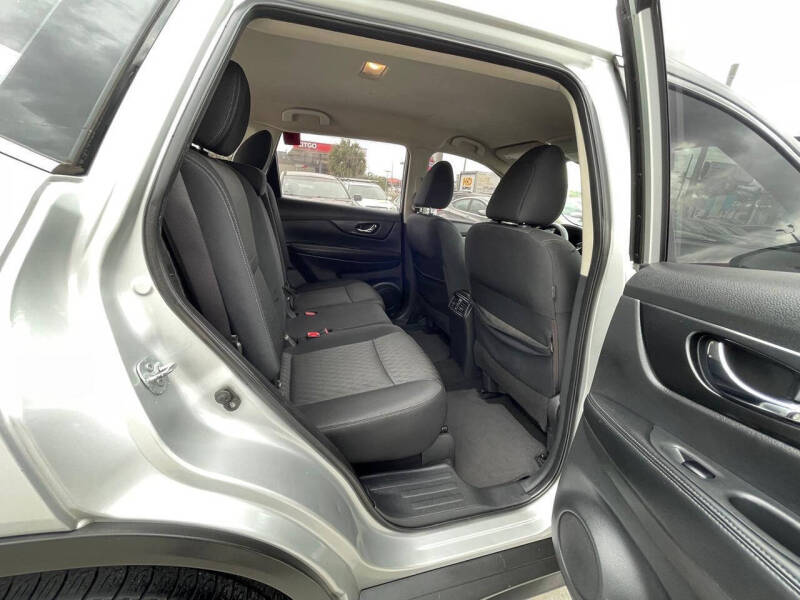 2017 Nissan Rogue S