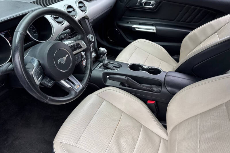 2015 Ford Mustang EcoBoost Premium