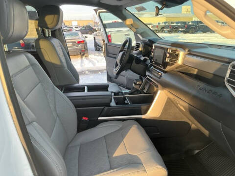 2024 Toyota Tundra SR5