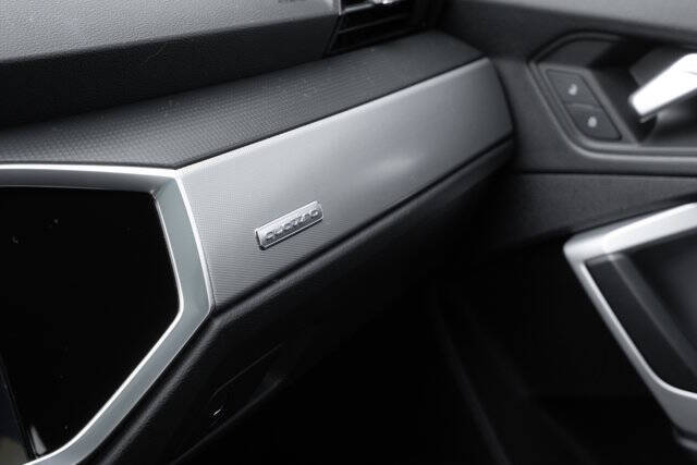 2020 Audi Q3 quattro Premium 45 TFSI