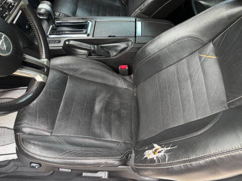 2010 Ford Mustang V6