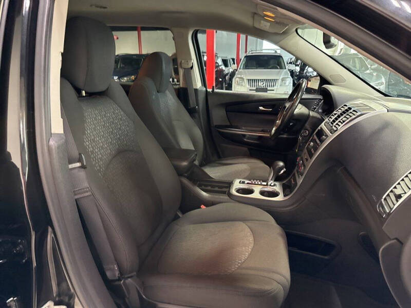 2011 GMC Acadia SLE