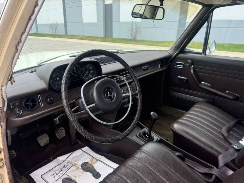 1968 Mercedes-Benz 240-Class