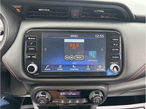 2023 Nissan Kicks SR