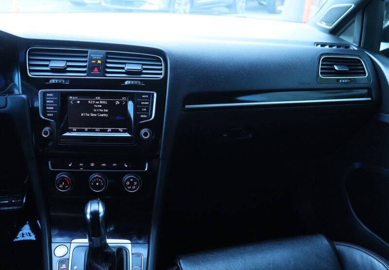 2015 Volkswagen Golf GTI SE