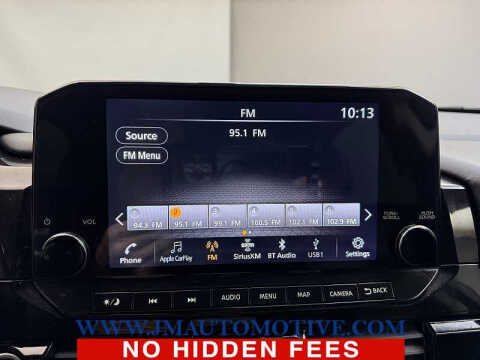 2022 Nissan Pathfinder SL