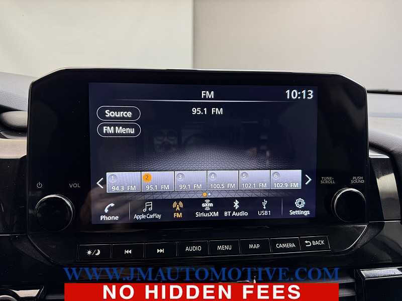 2022 Nissan Pathfinder SL