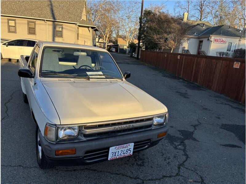 1989 Toyota Pickup Deluxe