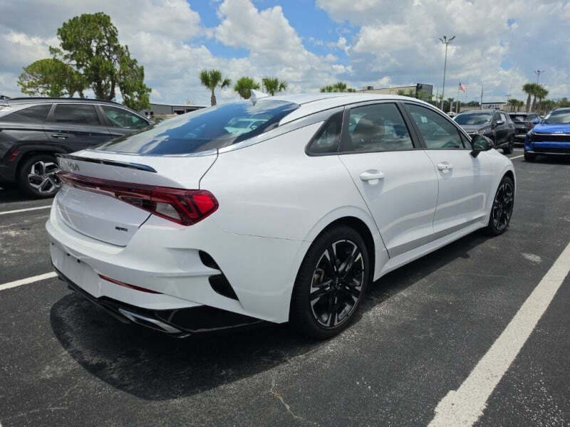 2023 Kia K5