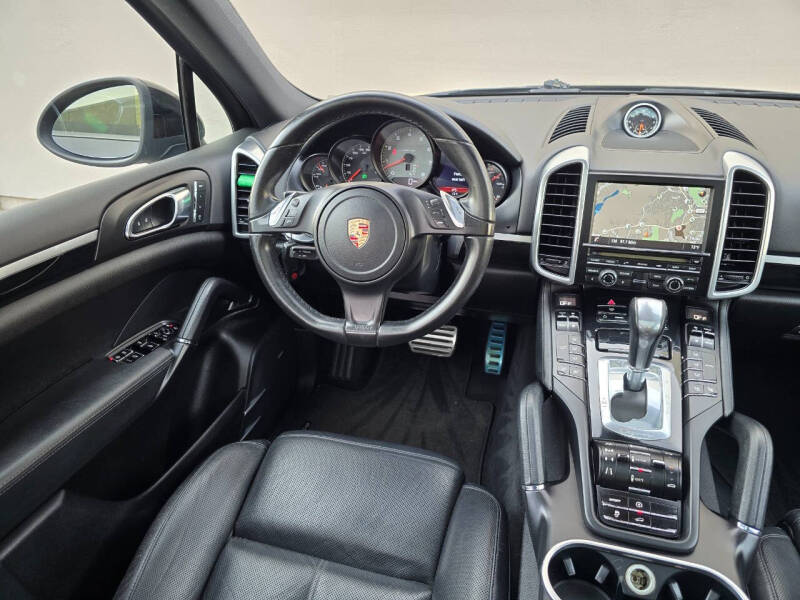 2013 Porsche Cayenne S