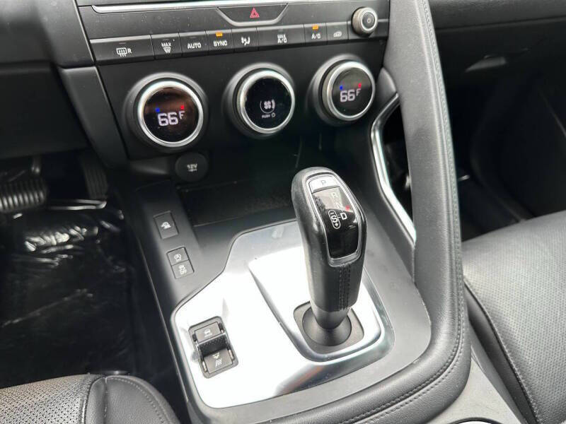 2019 Jaguar E-PACE P250 S