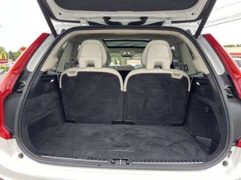 2024 Volvo XC90 Recharge T8 Ultimate Bright Theme 7P