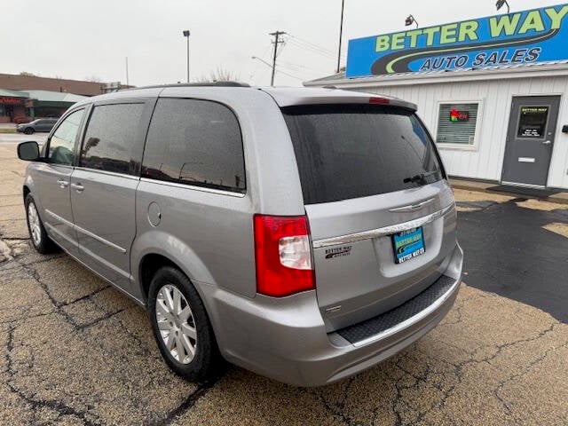 2014 Chrysler Town & Country Touring photo 3