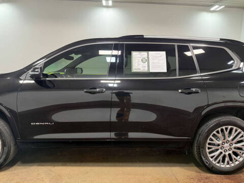 2024 GMC Acadia Denali