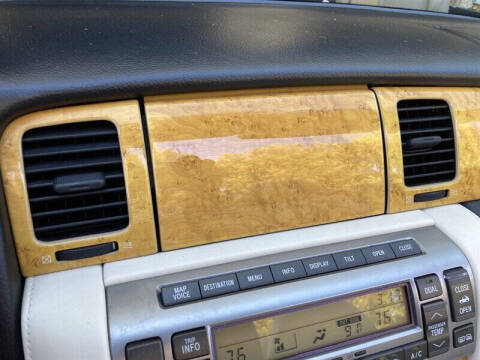 2005 Lexus SC 430
