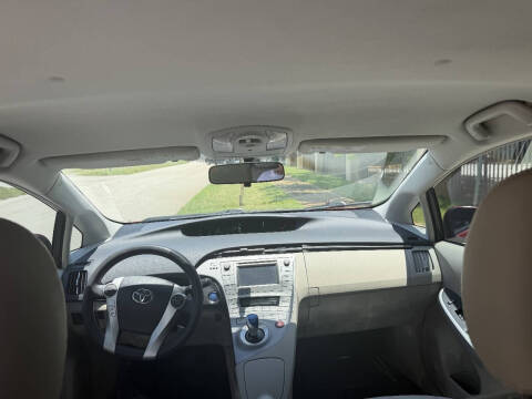 2014 Toyota Prius Three