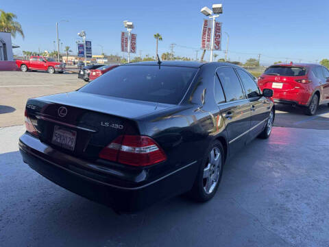 2005 Lexus LS 430