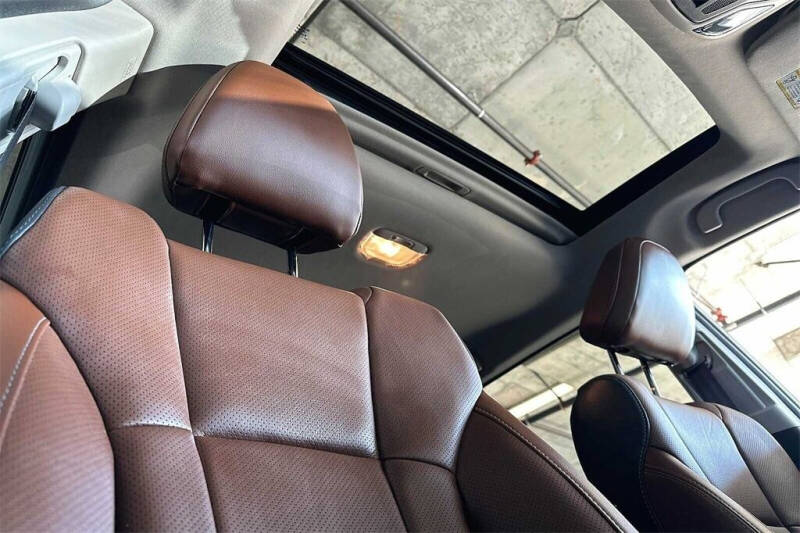 2022 Subaru Outback Touring XT