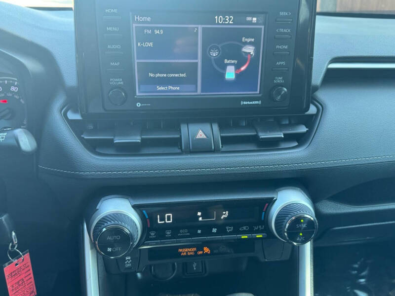 2022 Toyota RAV4 Hybrid LE