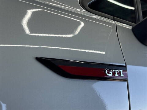 2024 Volkswagen Golf GTI Autobahn