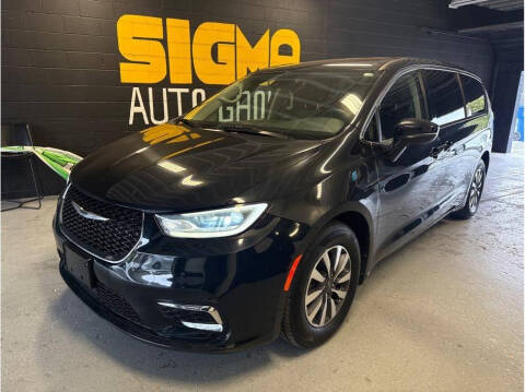 2022 Chrysler Pacifica Hybrid Touring L