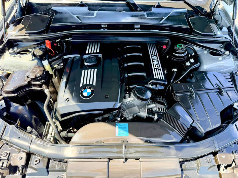 2011 BMW 3 Series 328i