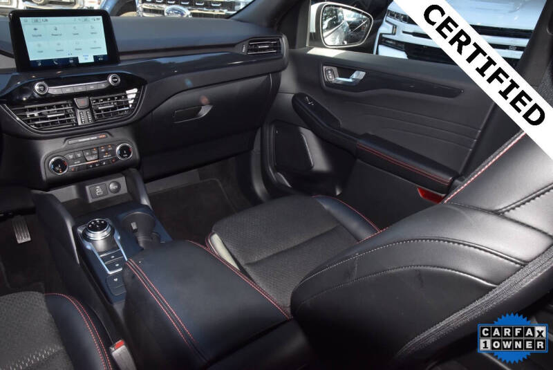 2025 Ford Escape ST-Line Select