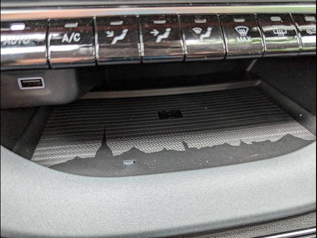 2024 FIAT 500e Inspi(RED)