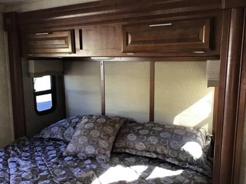 2016 Georgetown GT3 30X / 31ft