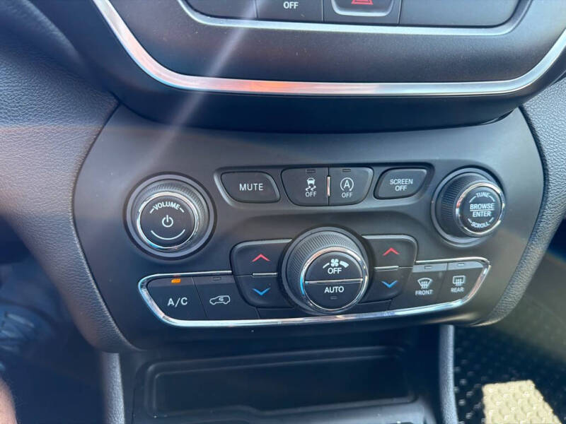 2020 Jeep Cherokee Trailhawk