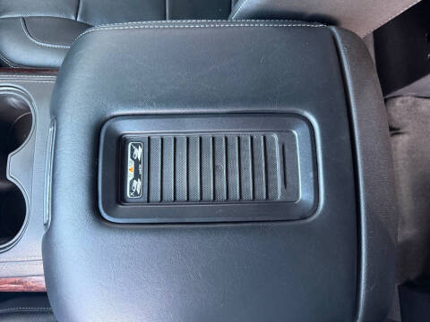 2017 GMC Yukon XL SLT