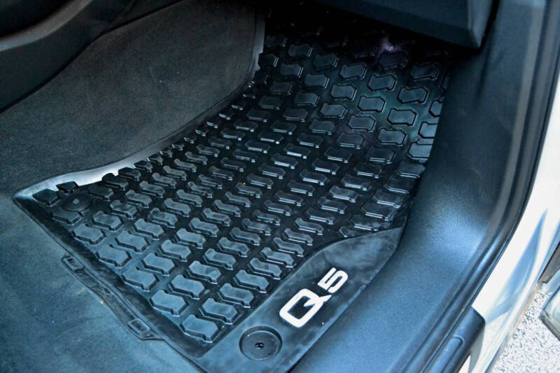 2023 Audi Q5 quattro Premium 40 TFSI