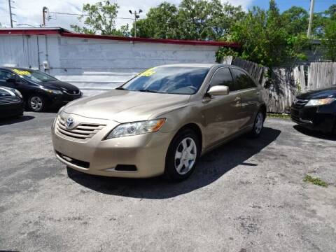 2007 Toyota Camry for sale at DONNY MILLS AUTO SALES in Largo FL