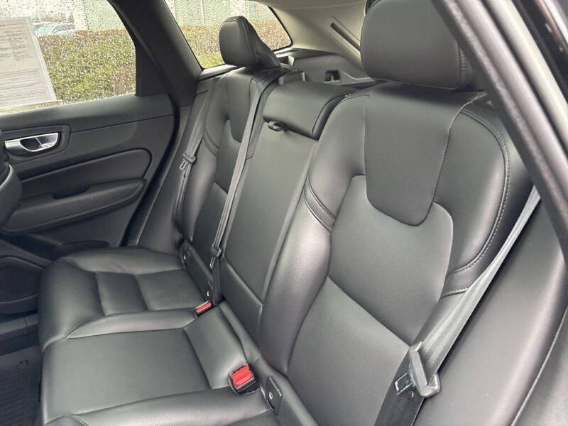 2023 Volvo XC60 B5 Core
